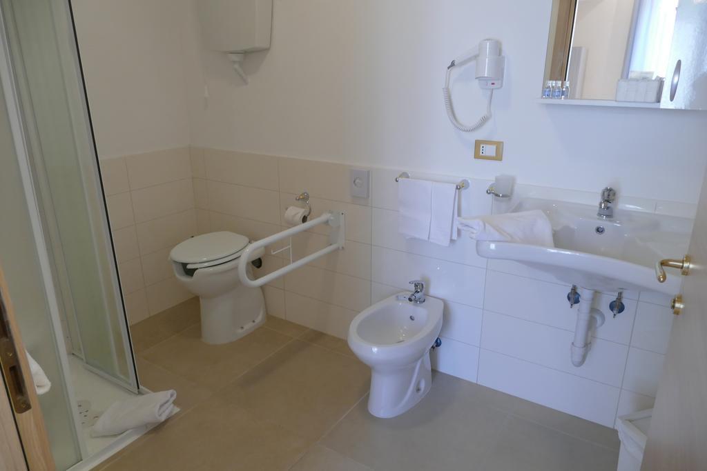Hotel Cantore Genova Esterno foto