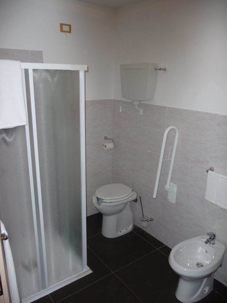 Hotel Cantore Genova Esterno foto