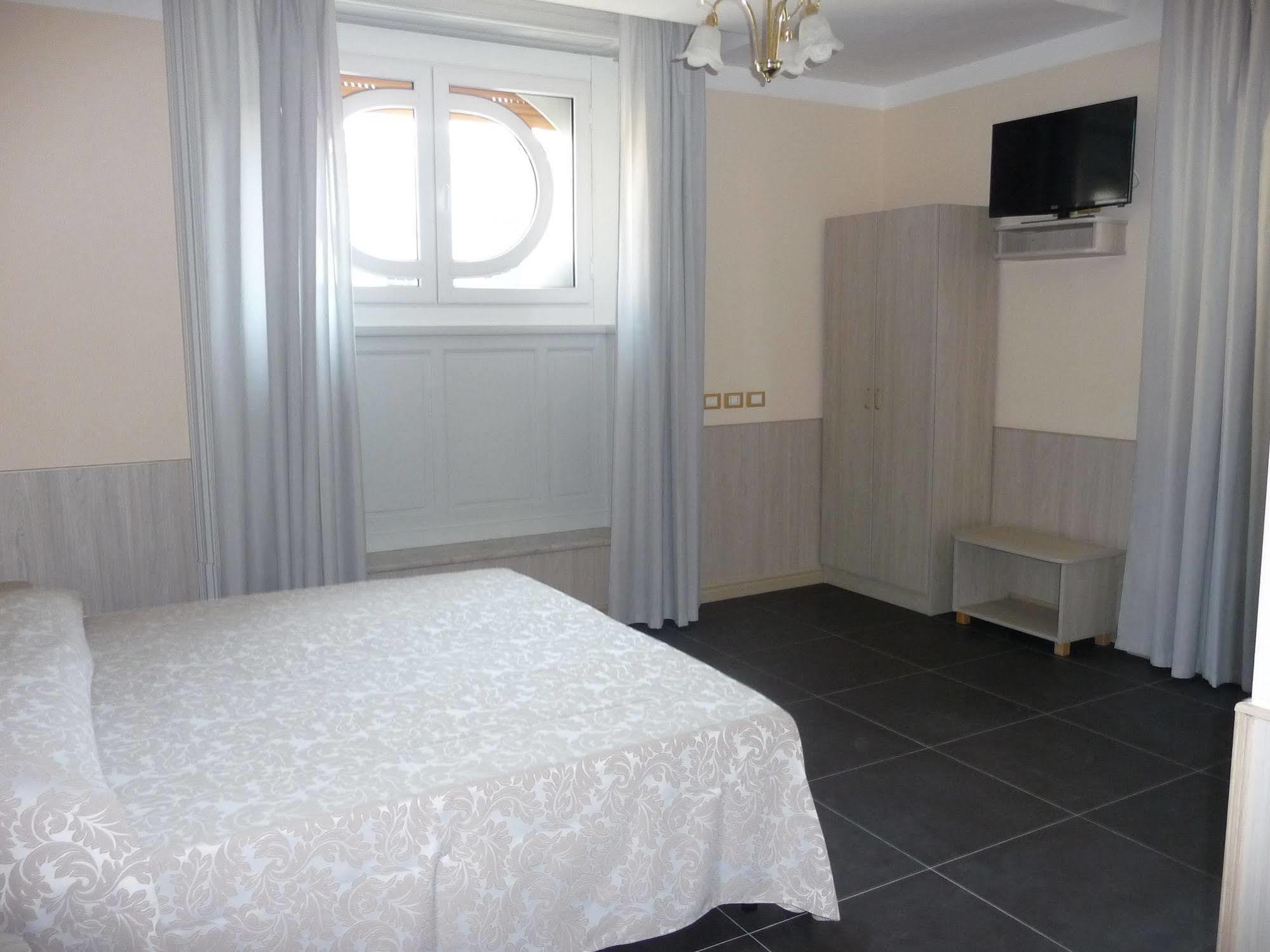 Hotel Cantore Genova Esterno foto